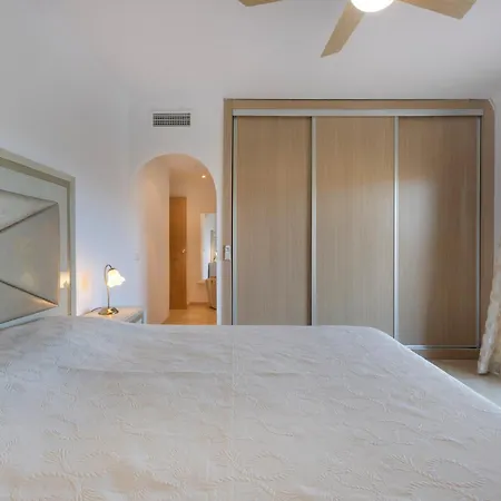 Bella Vista Apartment